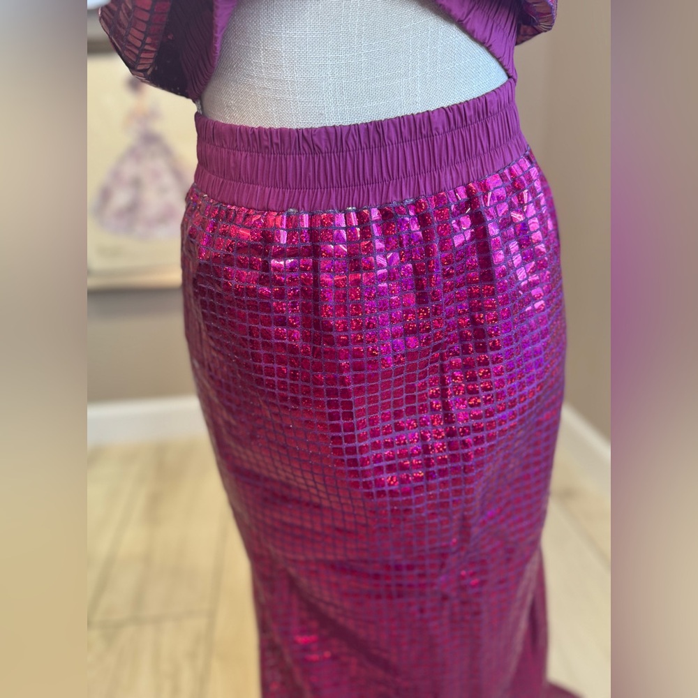 New! QUEEN OF SPARKLES Set Hot Pink Holographic Top and Maxi Skirt Set - Picture 8 of 10